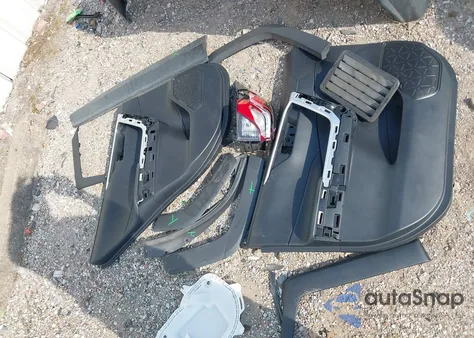 2021 Toyota Rav4 Le z USA, uszkodzony, nr VIN 2T3H1RFV3MW178011